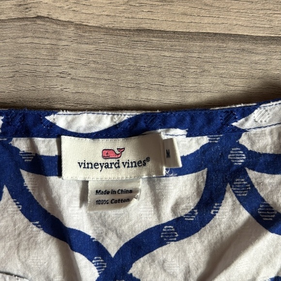 Like New Vineyard Vines Whale Tail Tunic - Picture 3 of 5